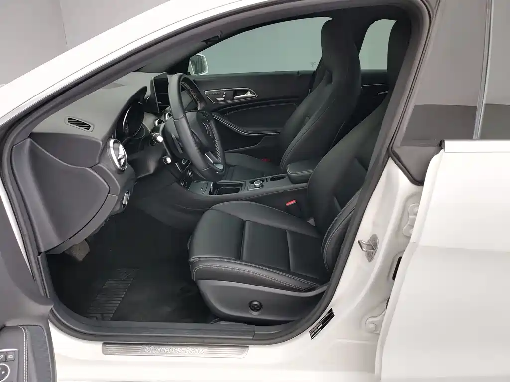 Mercedes-Benz CLA 2018 — фото 12