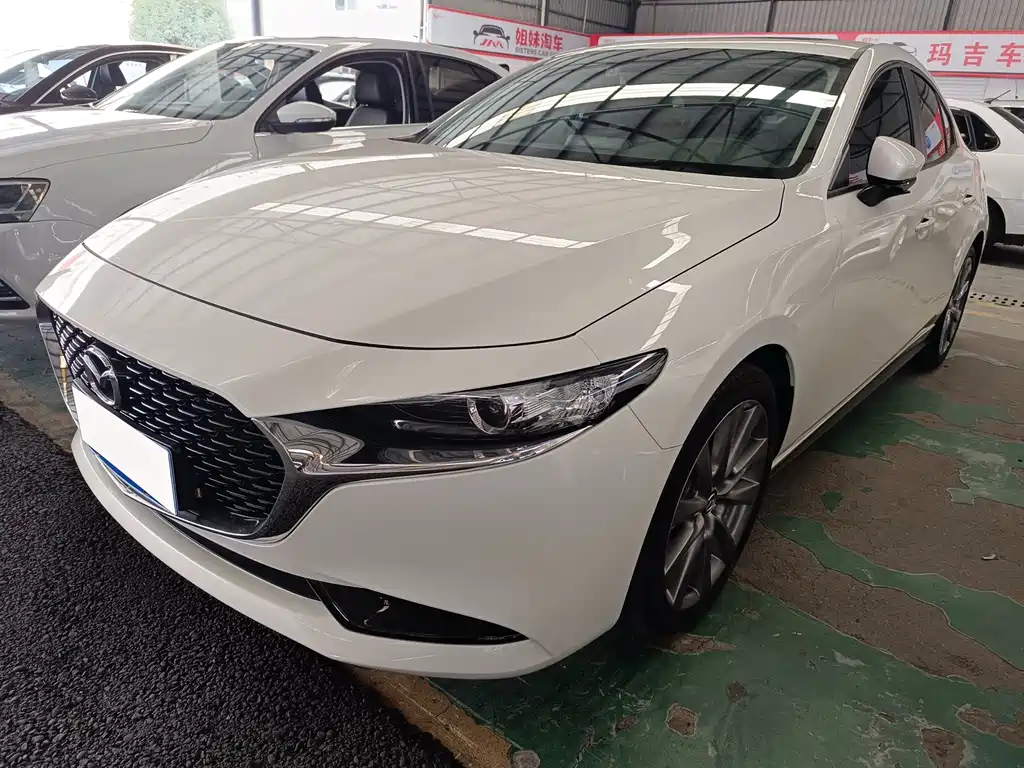 Mazda 3 Axela 2019