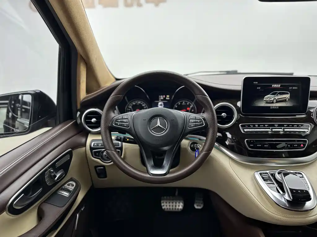 Mercedes-Benz V-Class 2019 — фото 4
