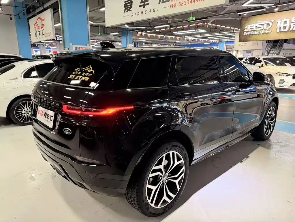 Land Rover Range Rover Evoque 2026 — фото 17