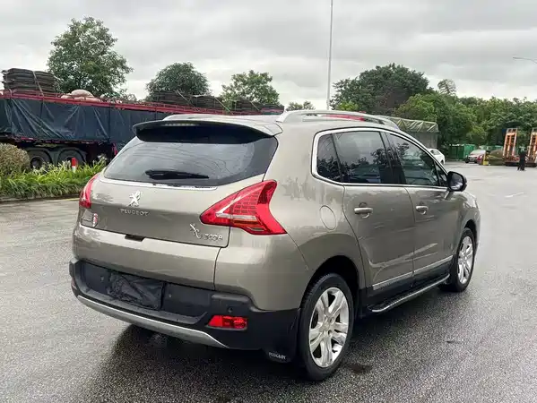 Peugeot 3008 2015