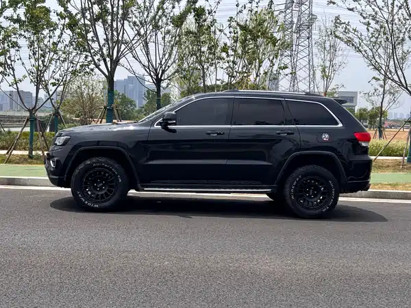 Jeep Grand Cherokee 2015