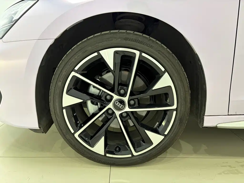 Audi A3 2025 — фото 18