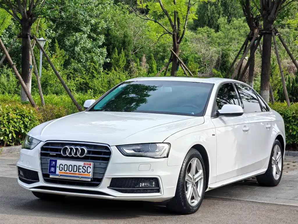 Audi A4L 2015