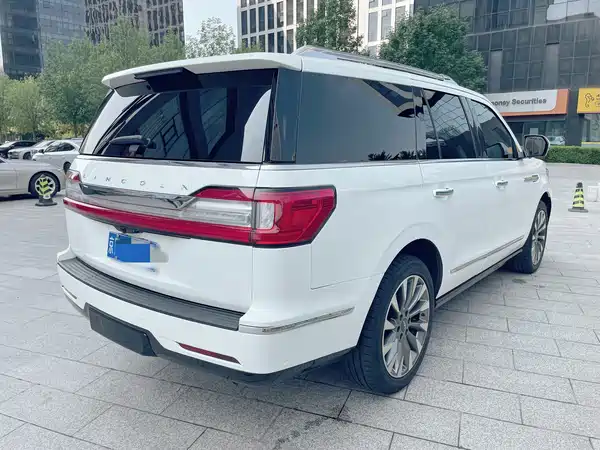Lincoln Navigator 2019