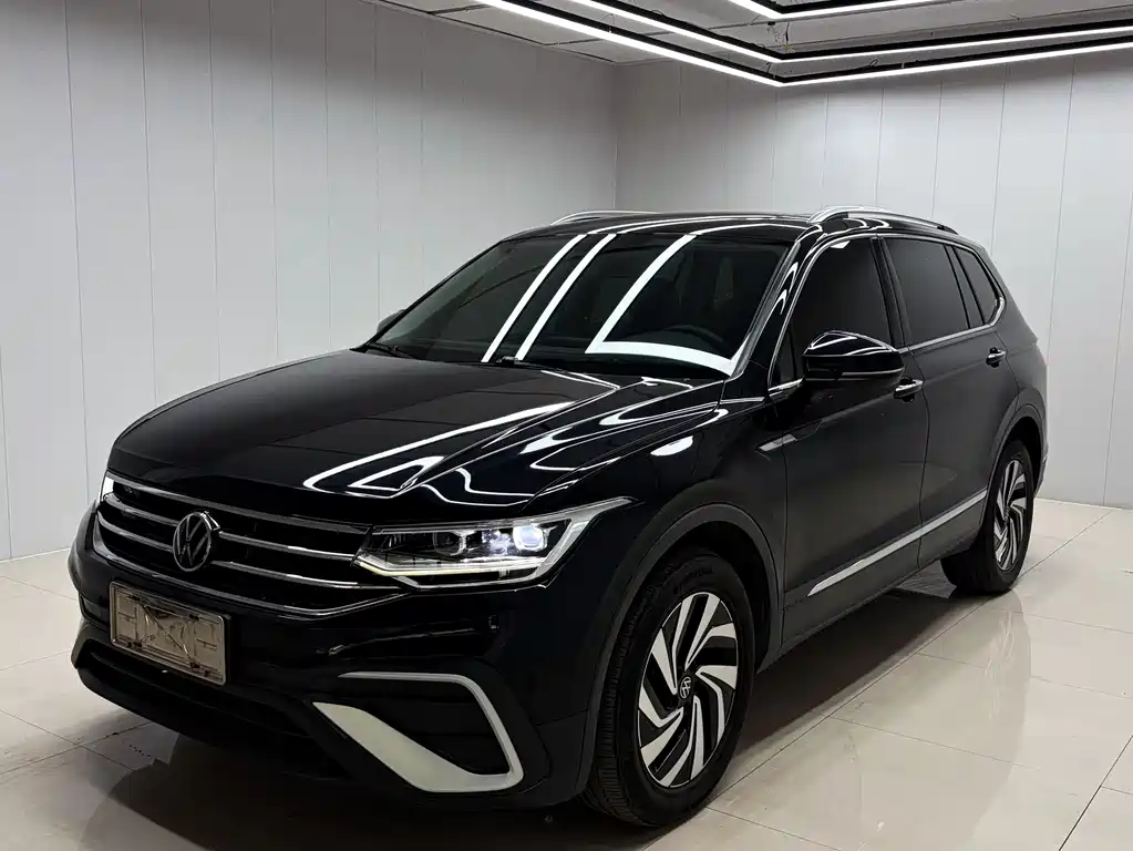 Volkswagen Tiguan L 2023