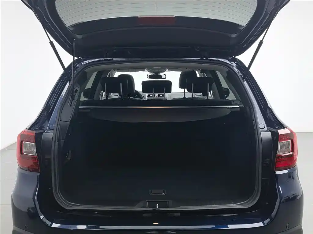 Subaru Outback 2018 — фото 16