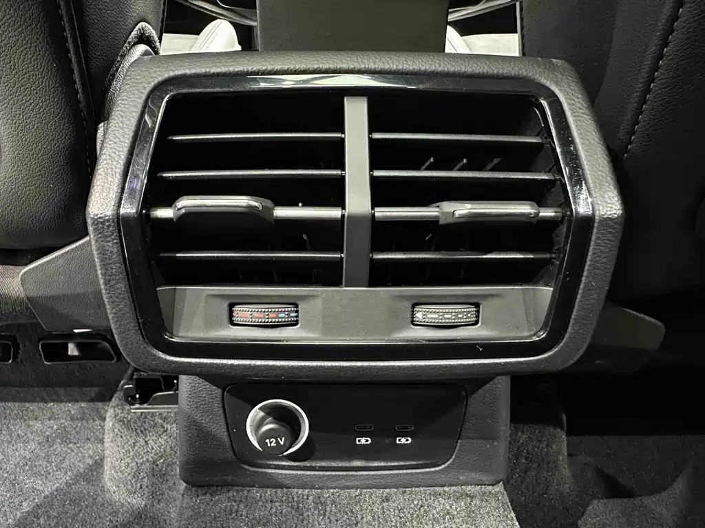 Audi Q3 2023 — фото 14