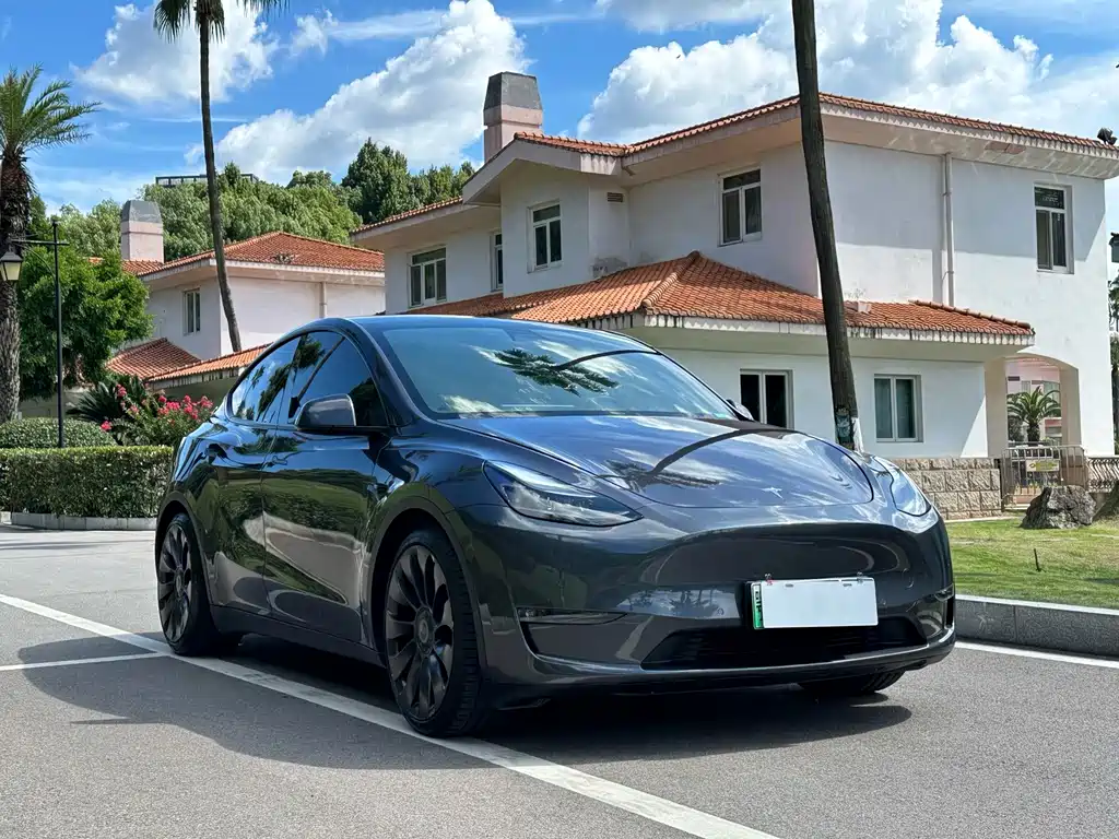Tesla Model Y 2022 — фото 4