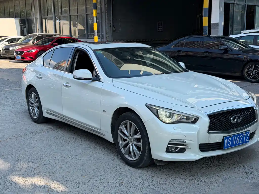 Infiniti Q50L 2016 — фото 3