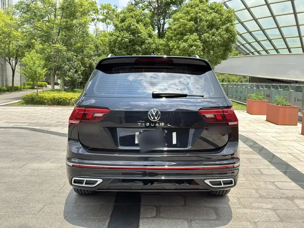 Volkswagen Tiguan L 2024 — фото 11