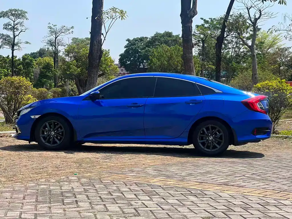 Honda Civic 2021 — фото 14