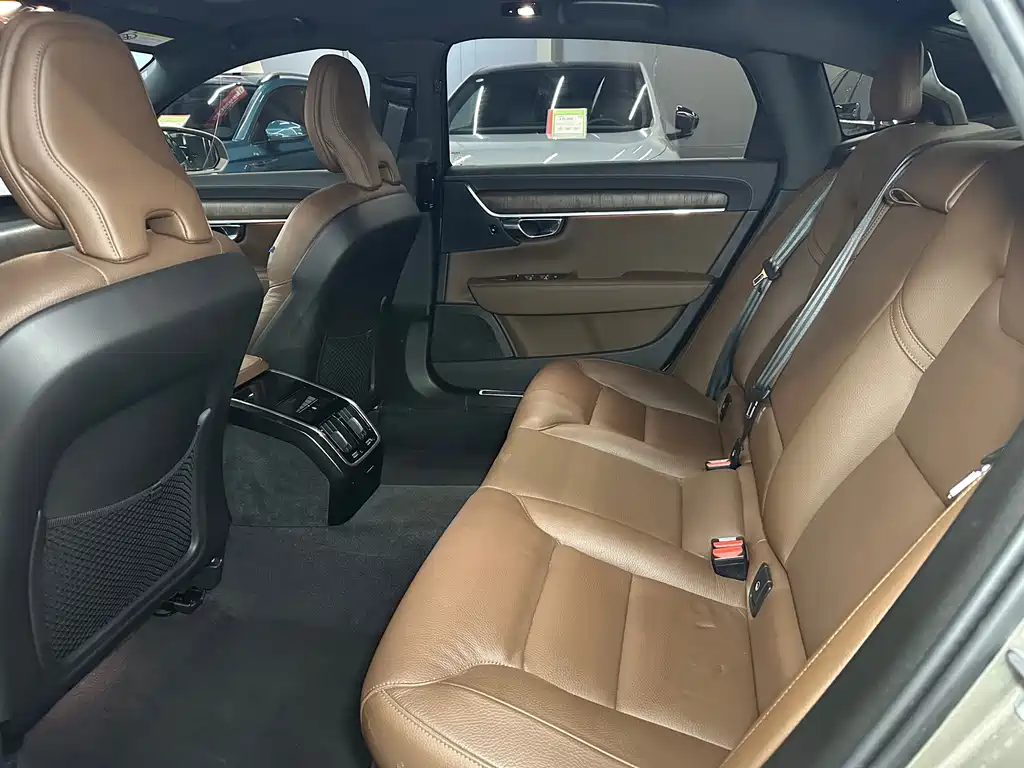 Volvo S90 2022 — фото 10