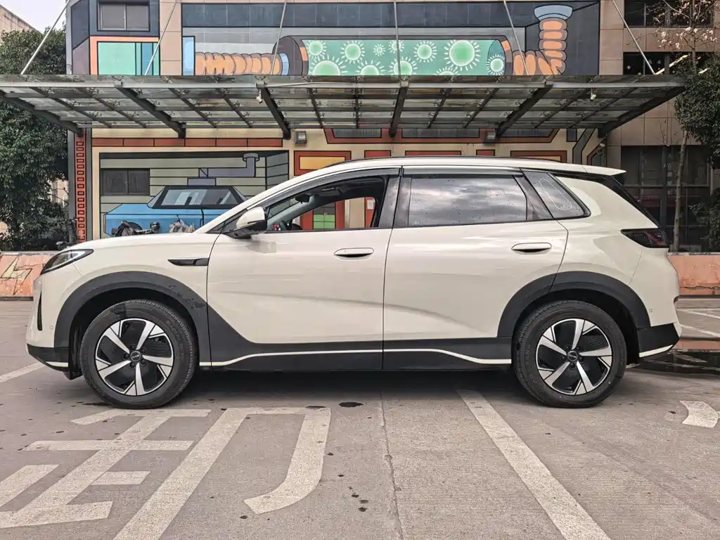 BYD Sealion 05 EV 2025 — фото 15
