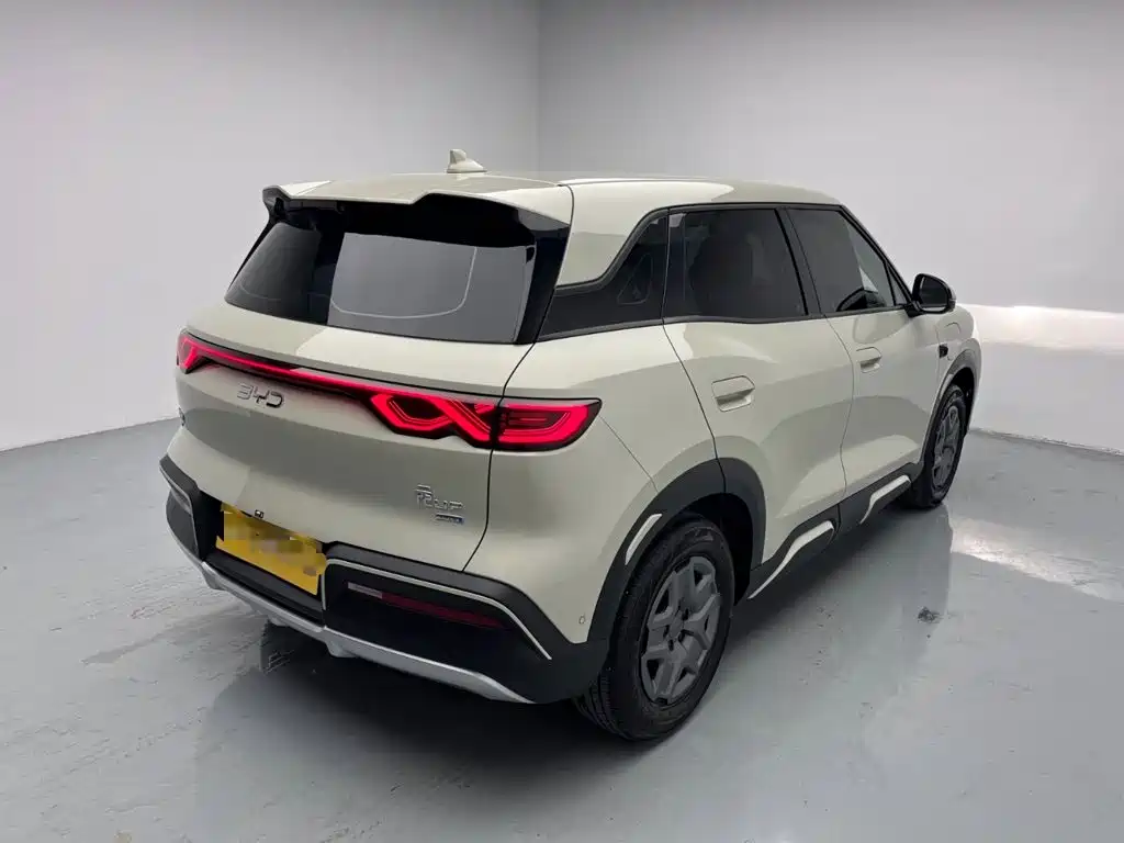 BYD Yuan UP 2025