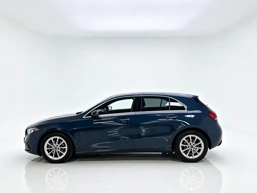 Mercedes-Benz A-Class 2020 — фото 7