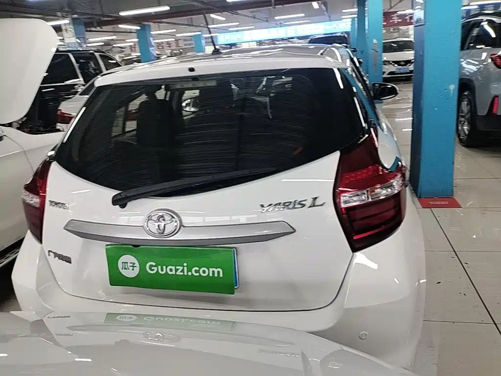 Toyota Yaris L 2020