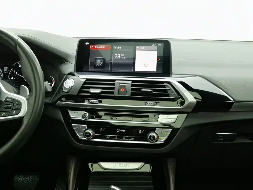 BMW X4 2019 — фото 12