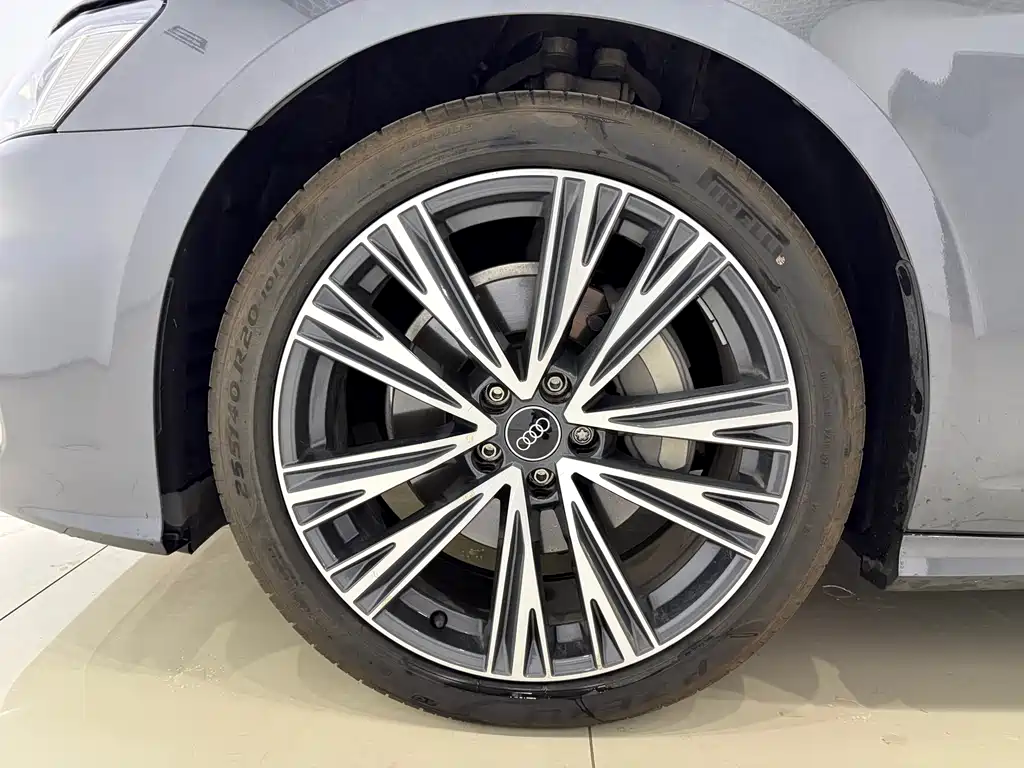 Audi A6L 2023 — фото 17