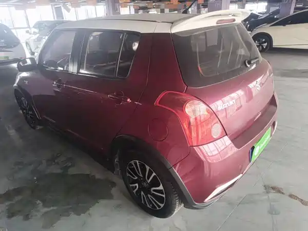 Suzuki Swift 2015