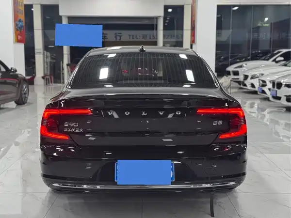 Volvo S90 2022