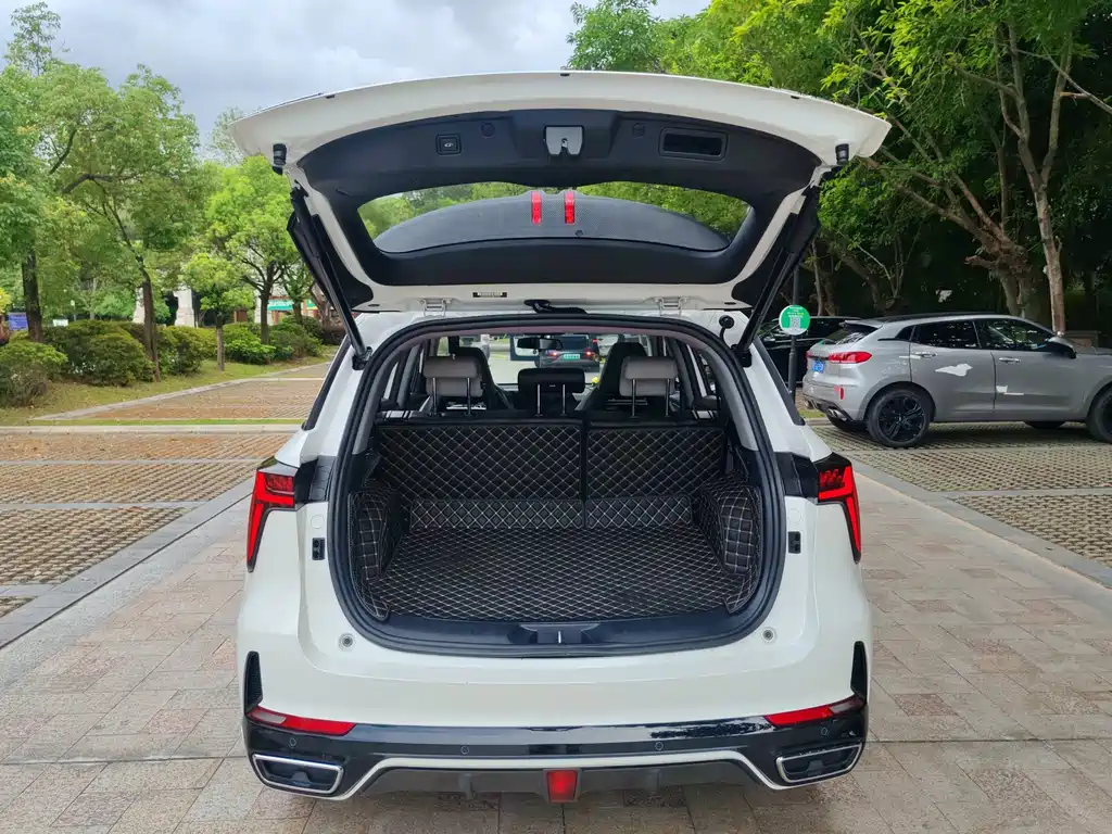 Changan CS75PLUS 2023 — фото 31