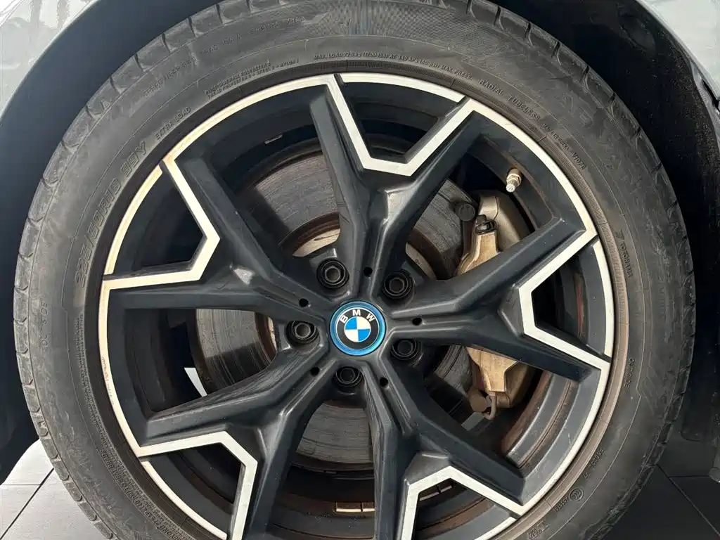 BMW i3 2023 — фото 9