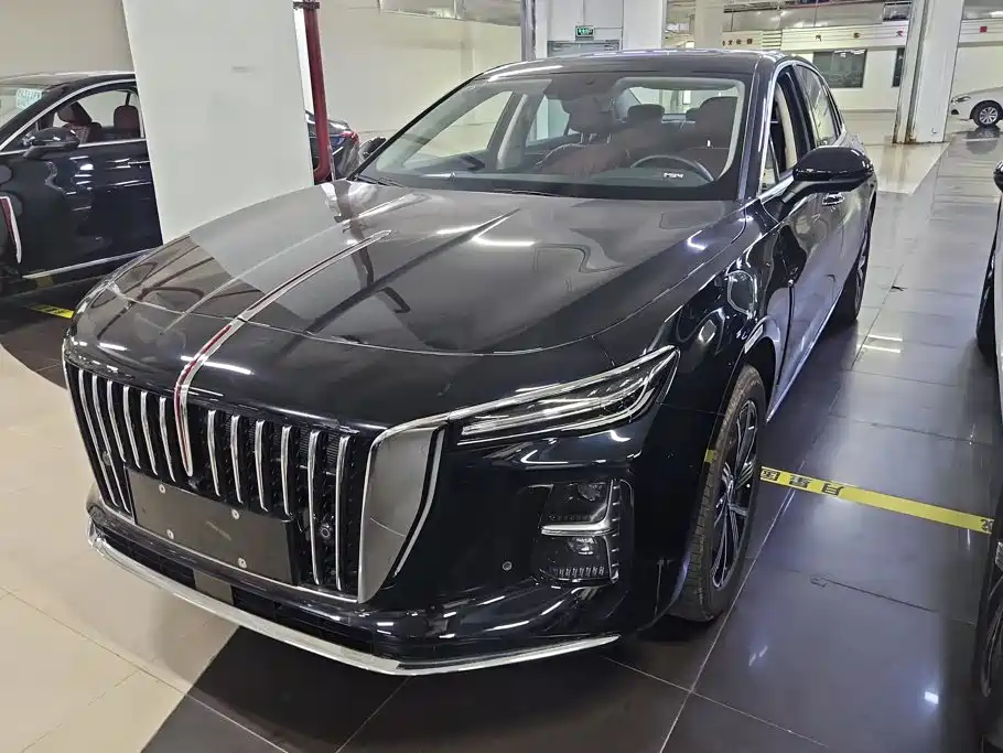 Hongqi H5 PHEV 2026 — фото 1