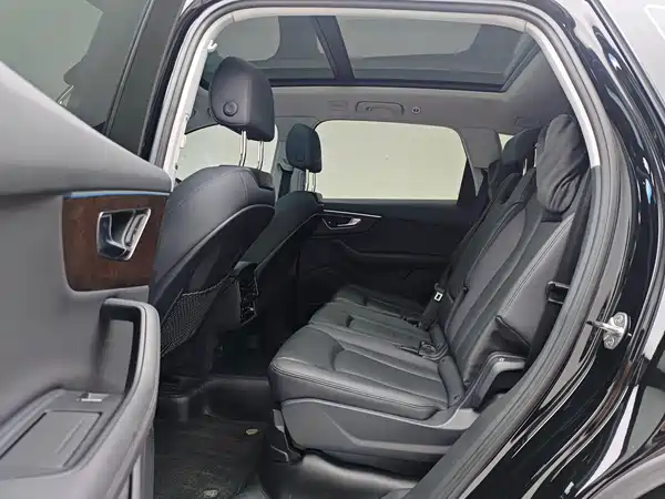 Audi Q7 2023