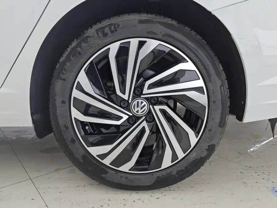 Volkswagen Sagitar 2022