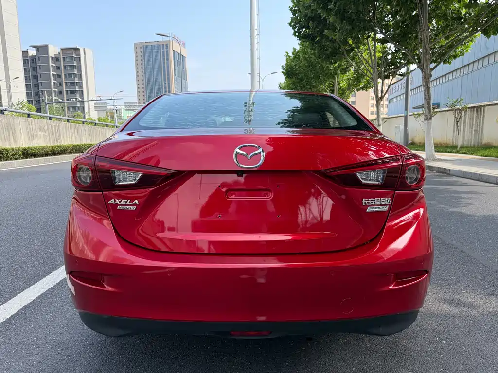 Mazda 3 Axela 2018 — фото 5