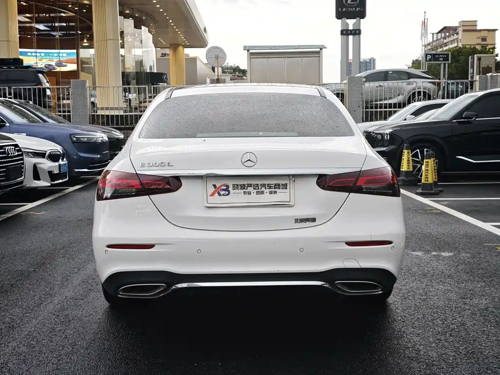 Mercedes-Benz E-Class 2021
