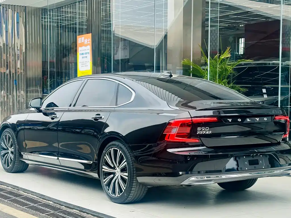 Volvo S90 2023 — фото 4
