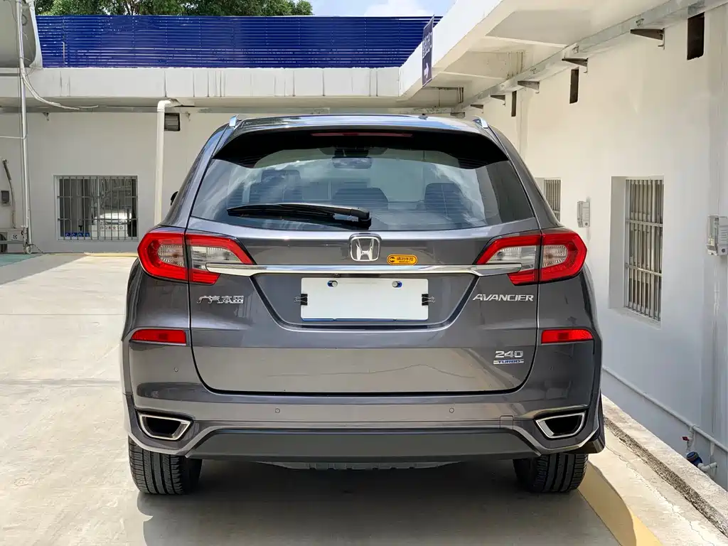 Honda Avancier 2017 — фото 12