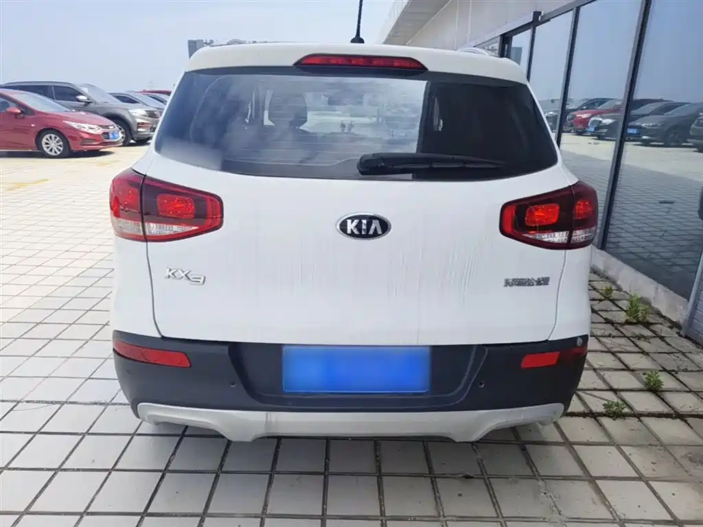 Kia KX3 2016 — фото 6