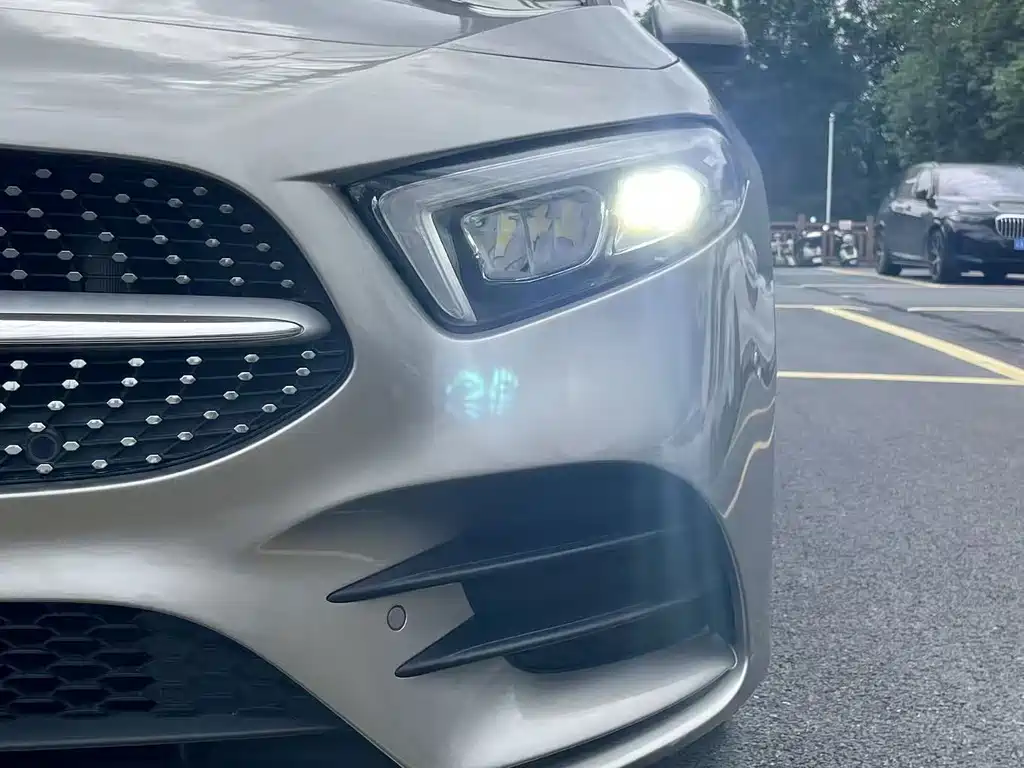 Mercedes-Benz A-Class 2021 — фото 4