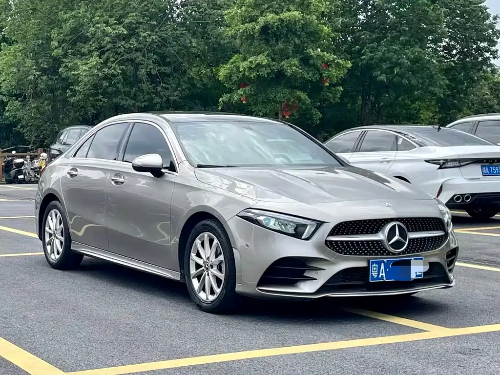 Mercedes-Benz A-Class 2021 — фото 3