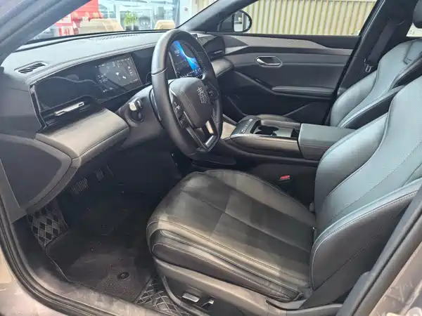 BYD Qin L 2025