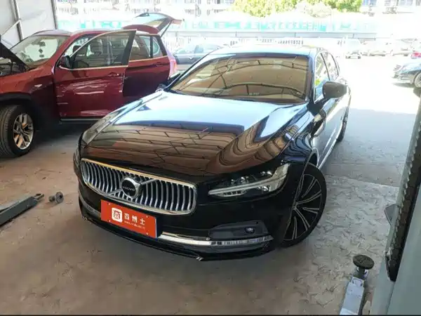 Volvo S90 2024