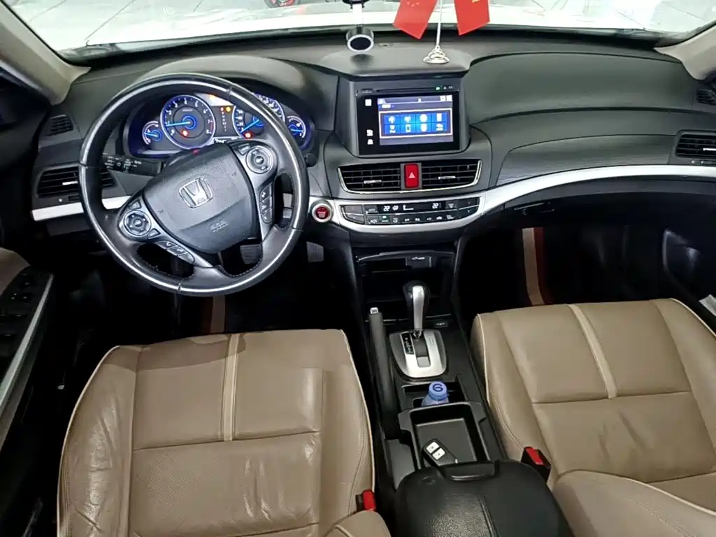 Honda Crosstour 2015 — фото 10