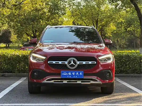 Mercedes-Benz GLA 2021