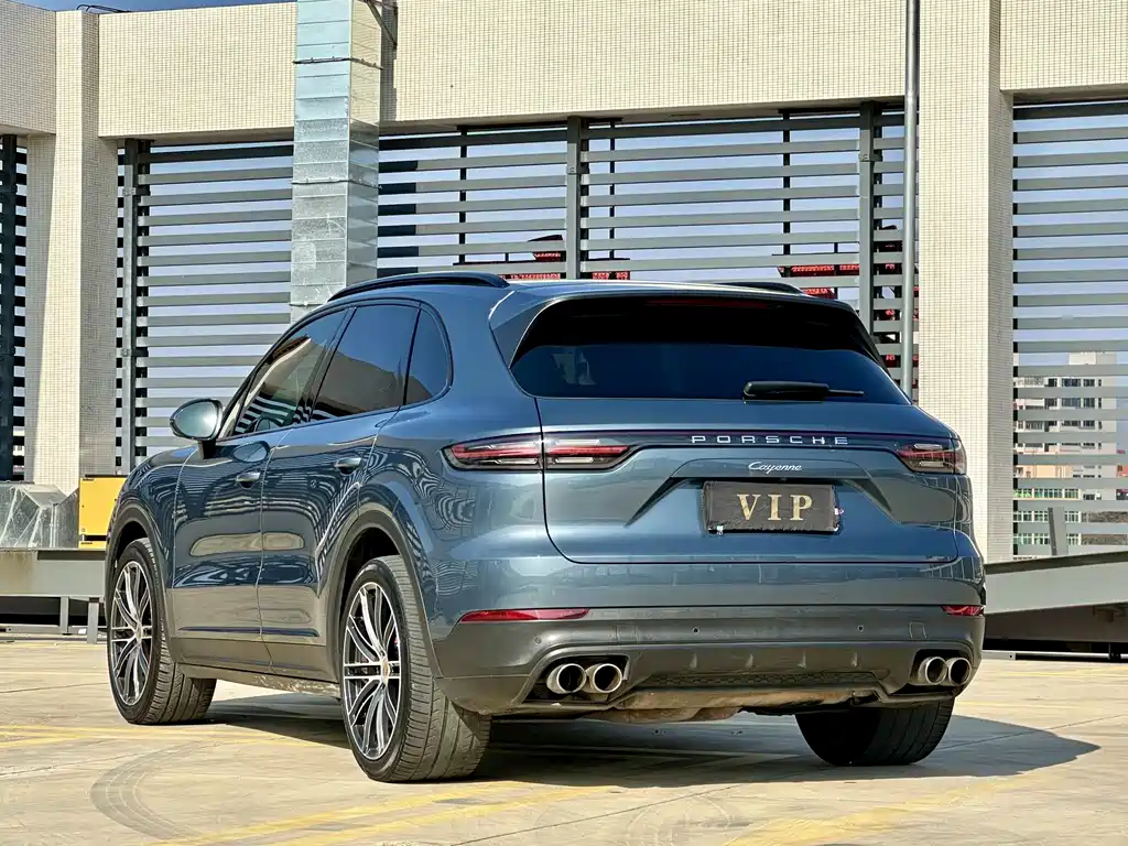 Porsche Cayenne 2019 — фото 12