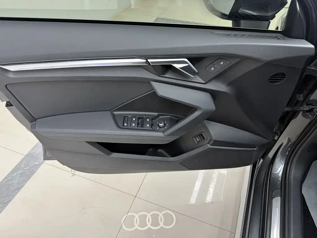 Audi A3 2022 — фото 13