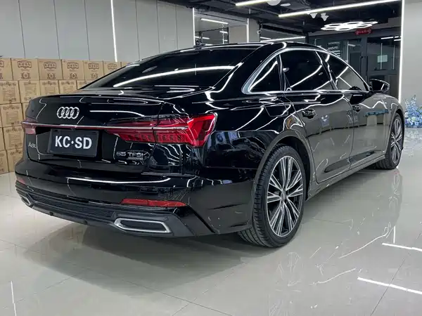 Audi A6L 2021