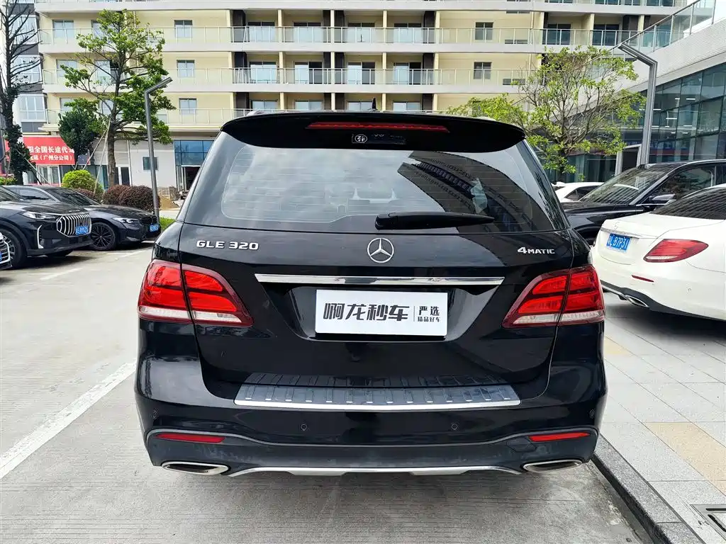 Mercedes-Benz GLE 2018 — фото 8