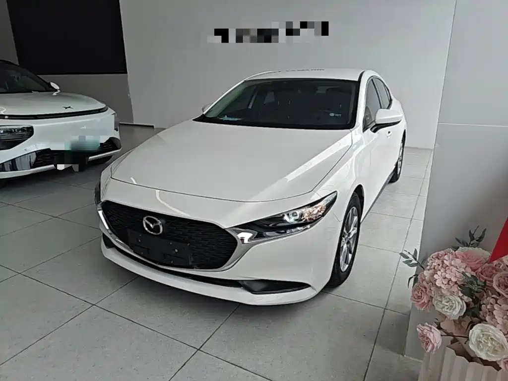 Mazda 3 Axela 2023