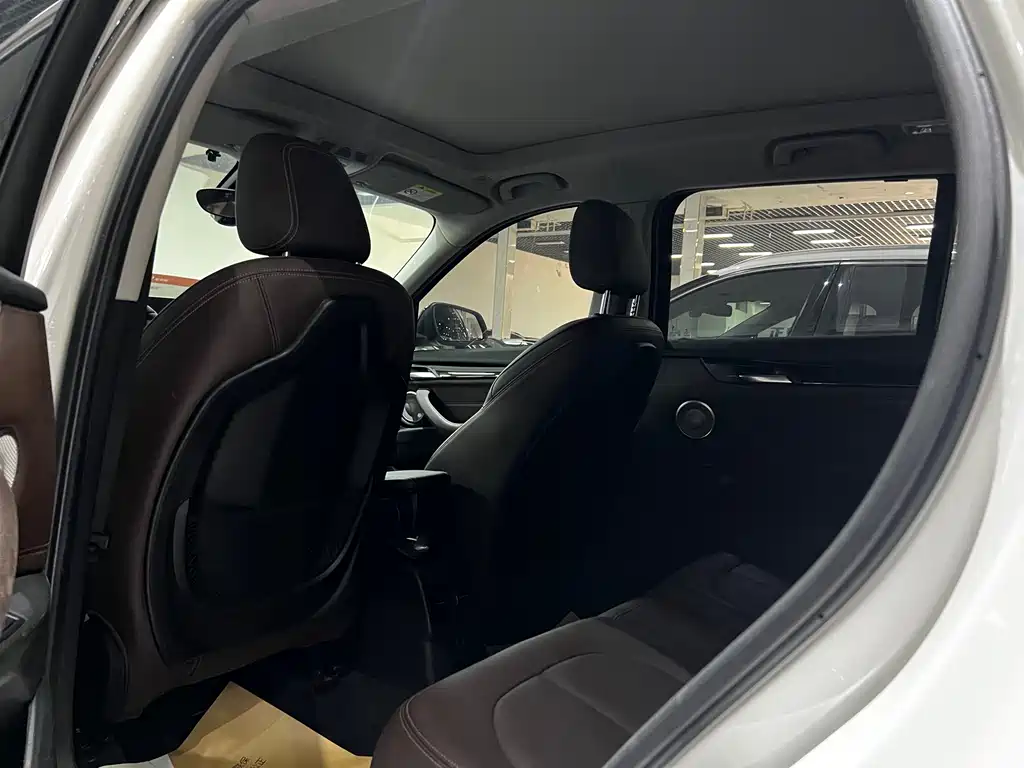 BMW X1 2020 — фото 12