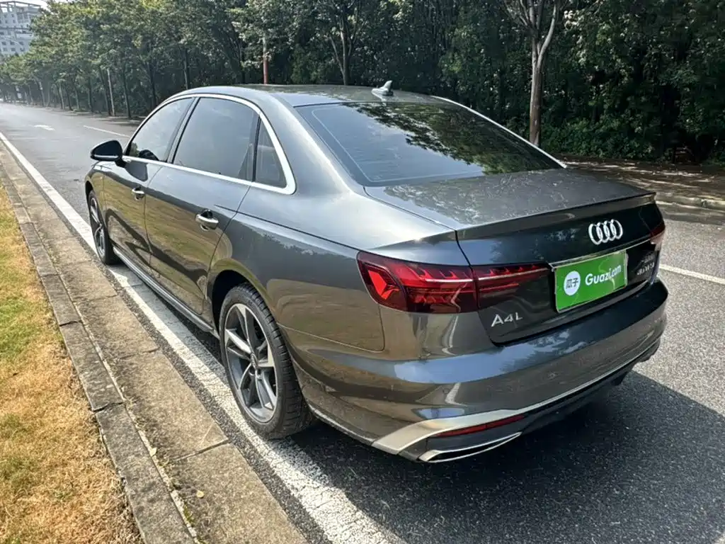 Audi A4L 2020