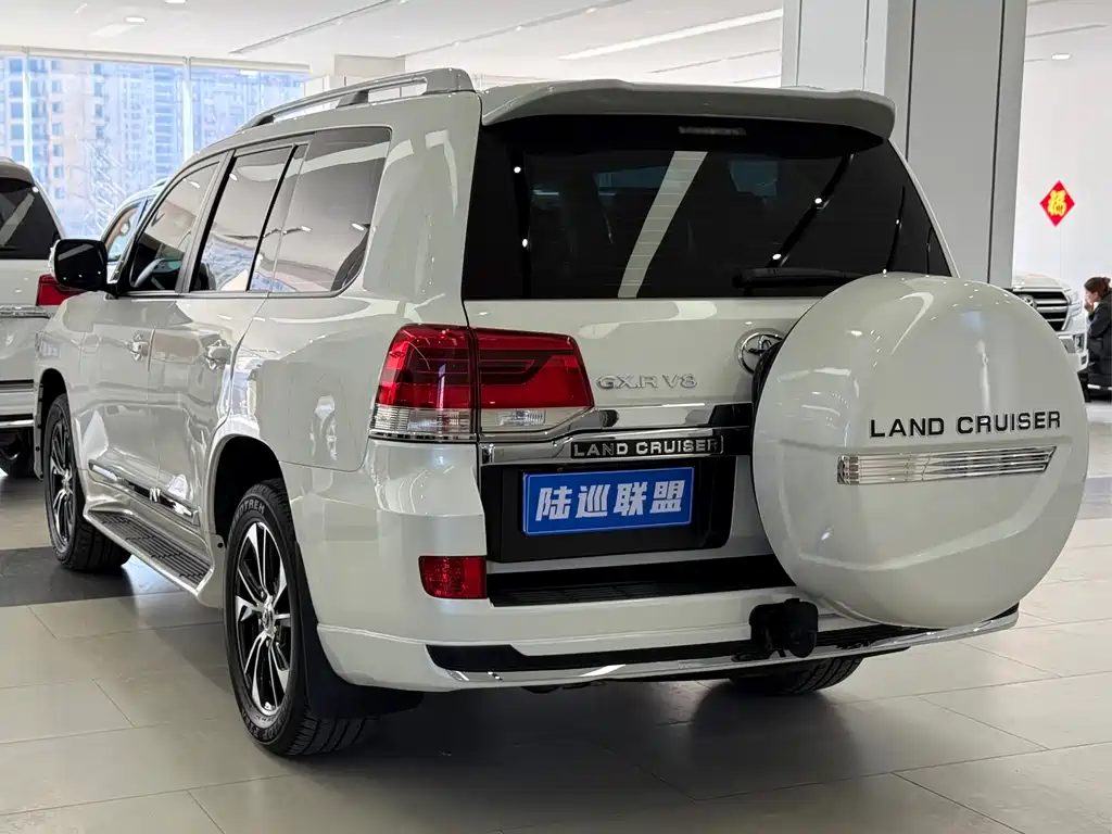 Toyota Land Cruiser 2019 — фото 17
