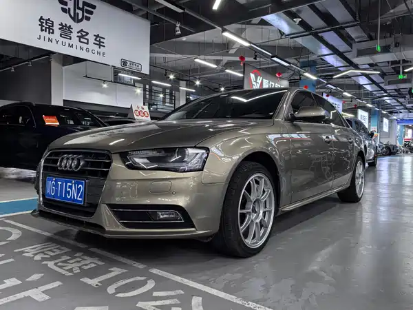 Audi A4L 2012